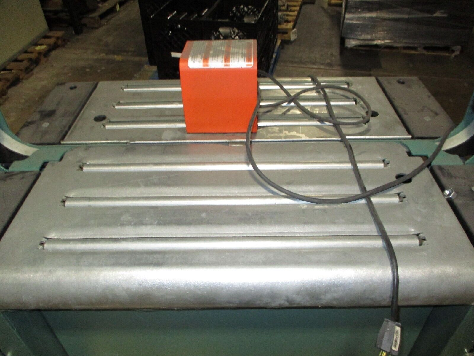 Signode Semi-Automatic Strapping Machine LBX2300 115V 1Ph 60Hz Strap Size: 6mm