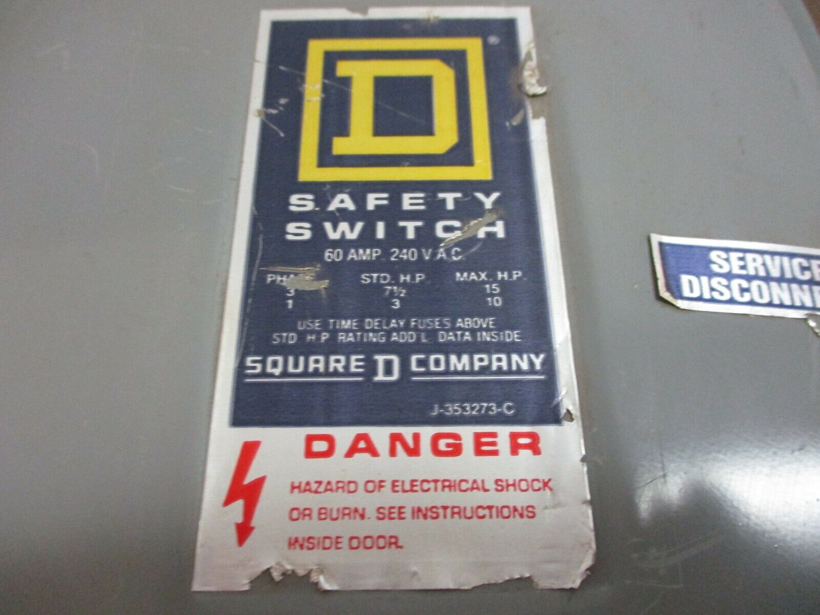 Square D Fusible Safety Switch/Disconnect D-322N 60A 240V Used