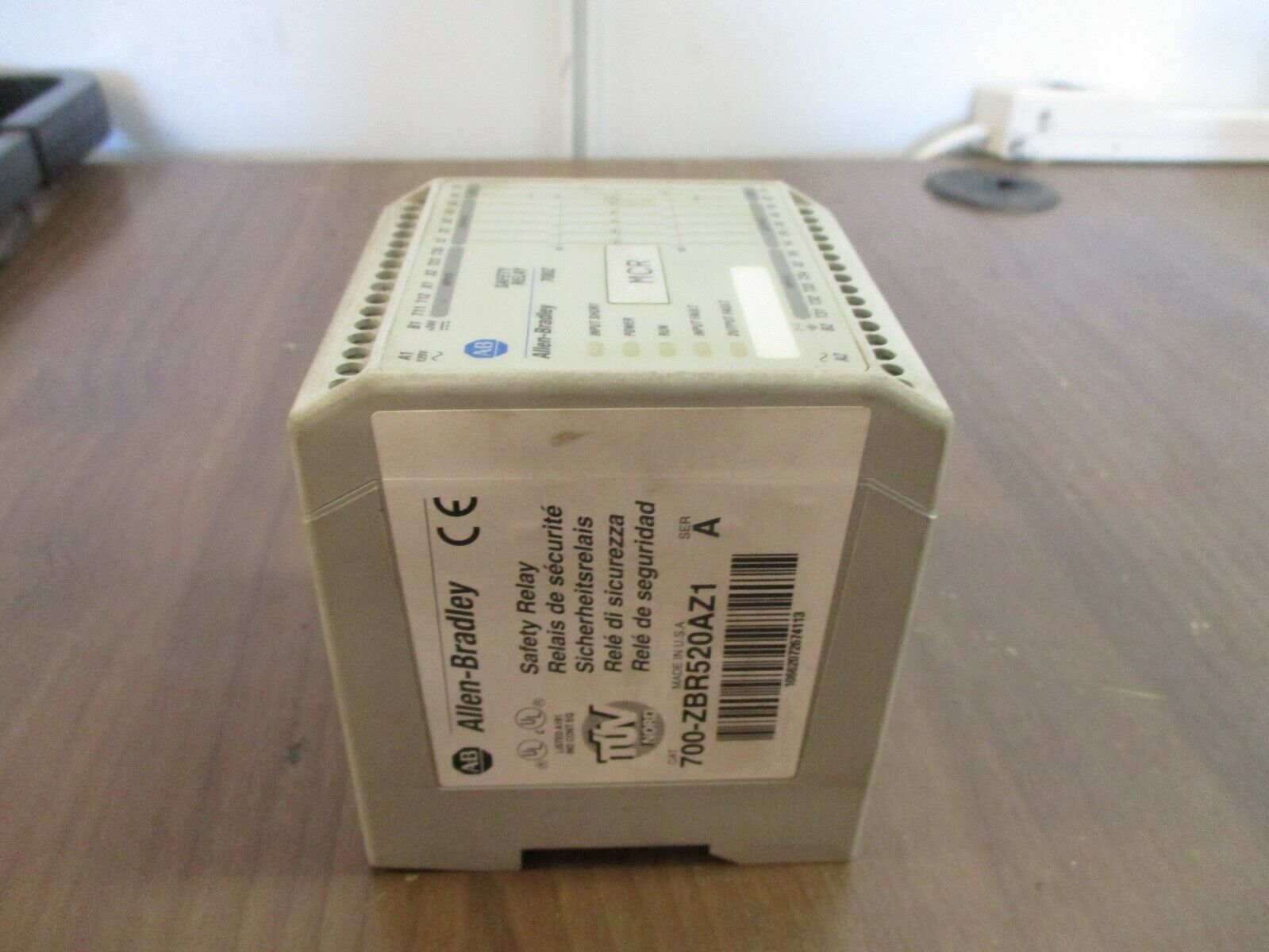 Allen-Bradley 700Z Safety Relay 700-ZBR520AZ1 Ser. A New Surplus