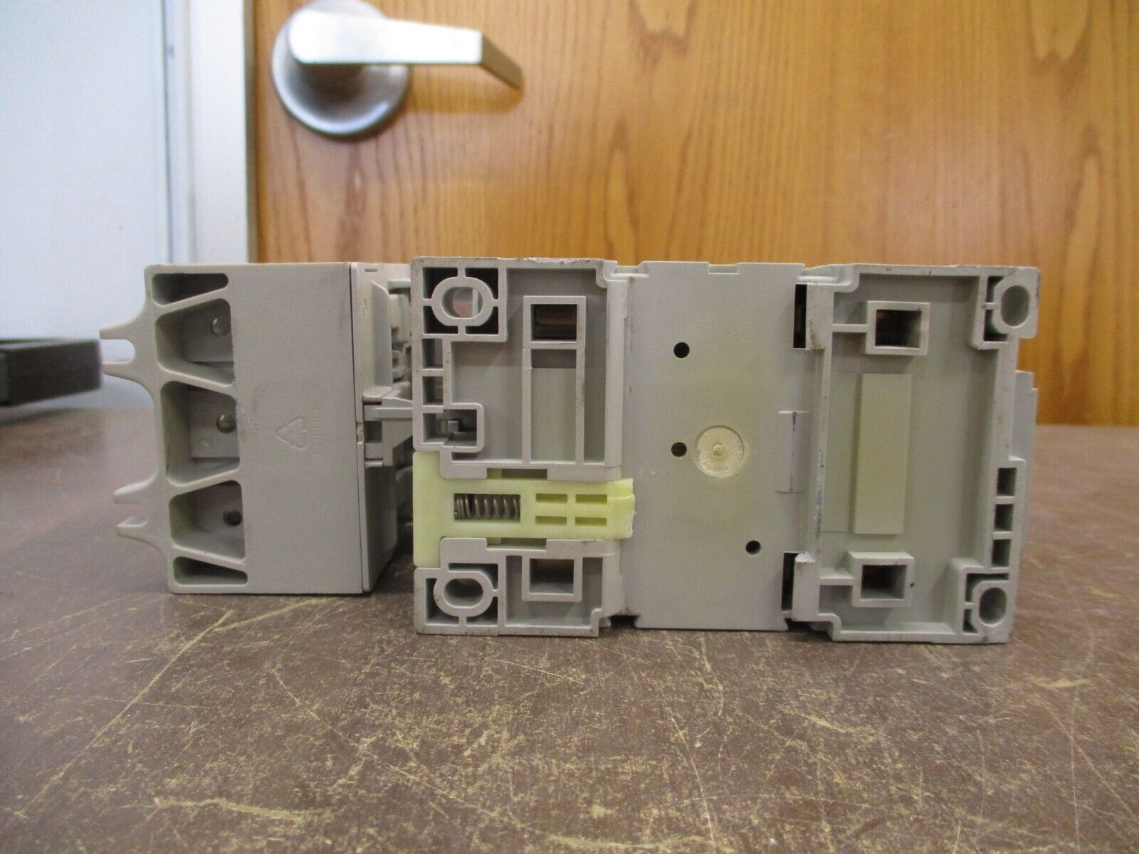 Allen-Bradley Starter 100-C60*00/193-EA2KE 120V Coil Trip: 26-85A 600V Used