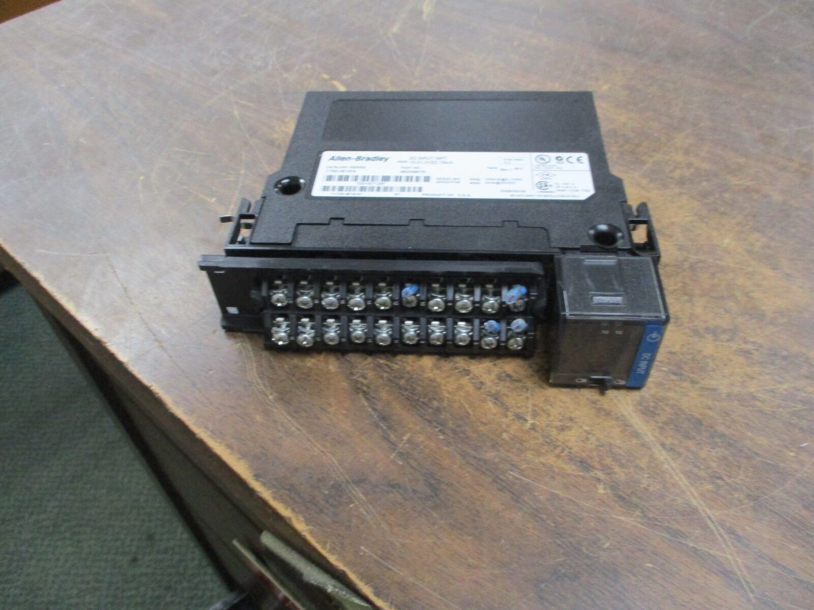 Allen-Bradley DC Input Module 1756-IB16 Series A Firmware 3.2 16 pt Used
