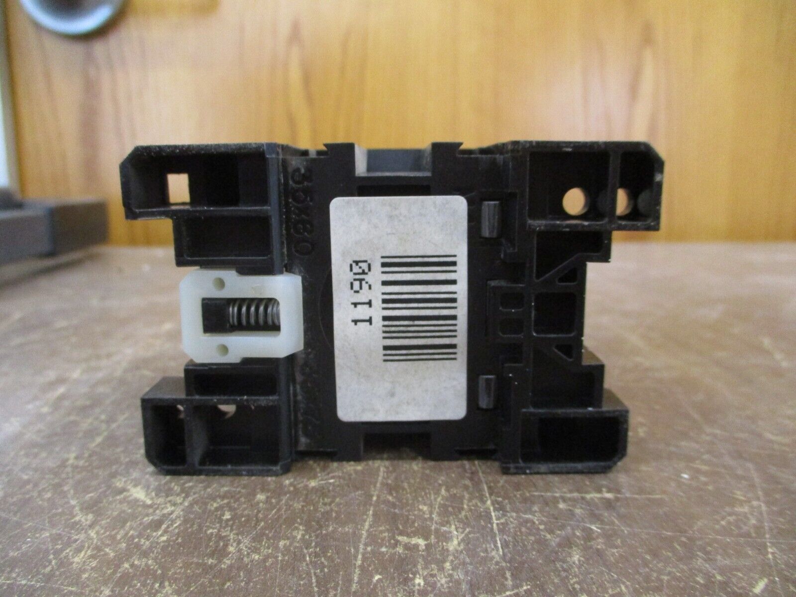 Allen-Bradley Contactor 100L-A20N*4 600V 30A 120V Coil 4P *Broken Insulator*
