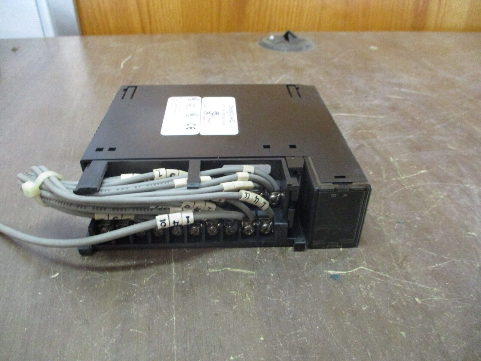 GE Fanuc Input Module IC693MDL645D 24VDC 16PT *Missing Terminal Cover* Used