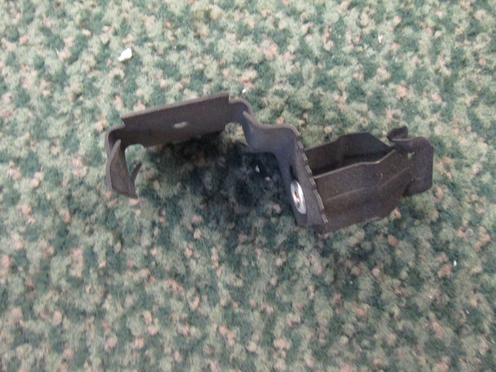 Cooper/B-Line Conduit to Stud Fastener BP-8-B5 *Approx 90* 1/2" EMT Conduit