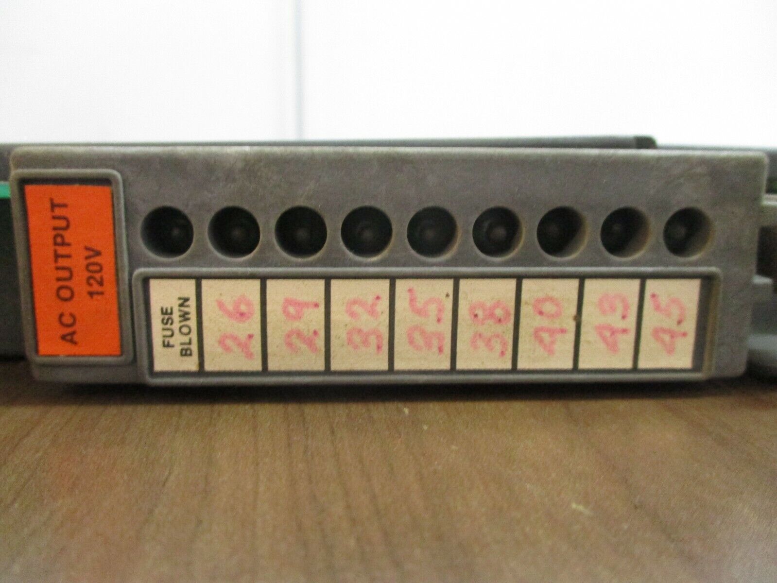 Allen-Bradley AC Output Module 1771-OA Ser. B 120V Used