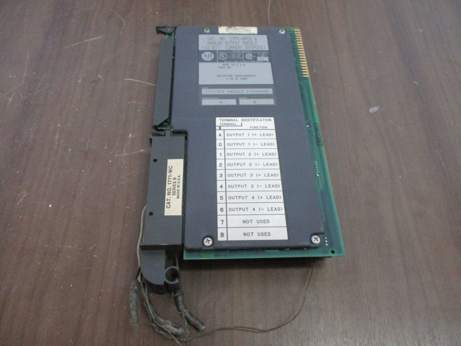 Allen-Bradley Analog Output Module 1771-OFE2 B 12-Bit Current Outputs Ser. B