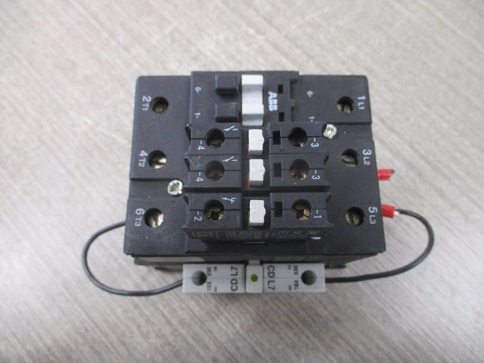 ABB Contactor BE75 24VDC Coil 105A 600V w/3 Aux Contact w/Aux Contact Block Used