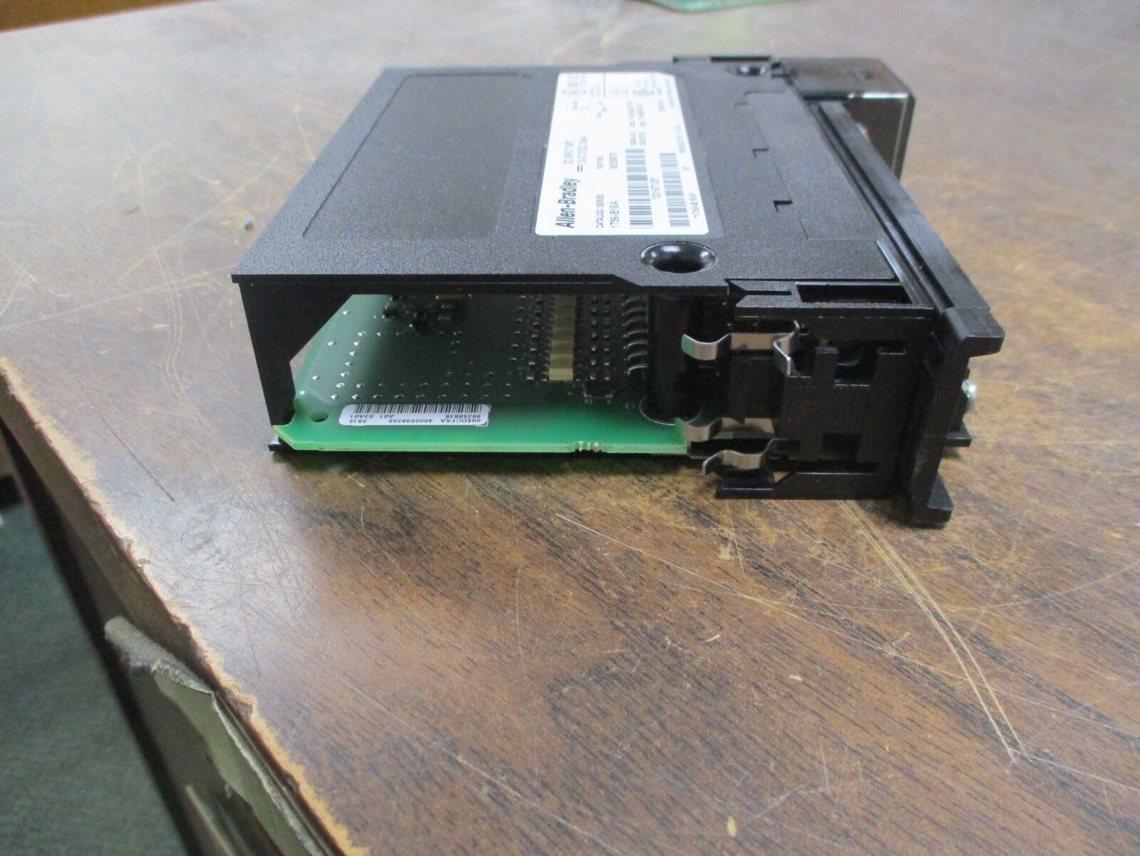 Allen-Bradley DC Input Module 1756-IB16 Series A Firmware 3.2 16 pt Used