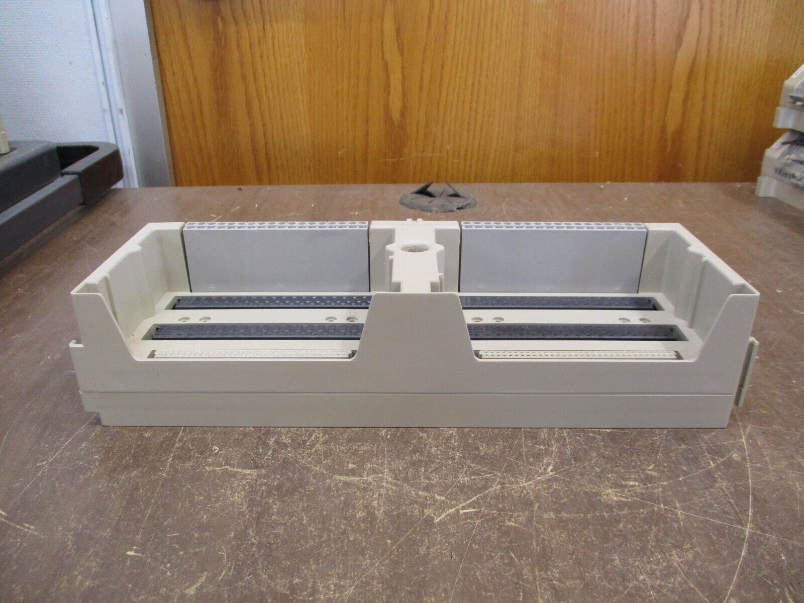 Emerson Ovation Process Control Base 1B30035H01 Rev. 05 Used