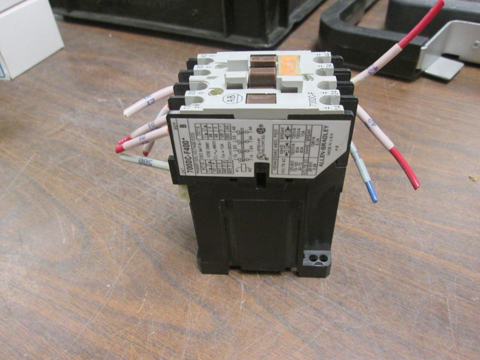 Allen-Bradley Contactor 700DC-F400* 24VDC Coil 10A Used