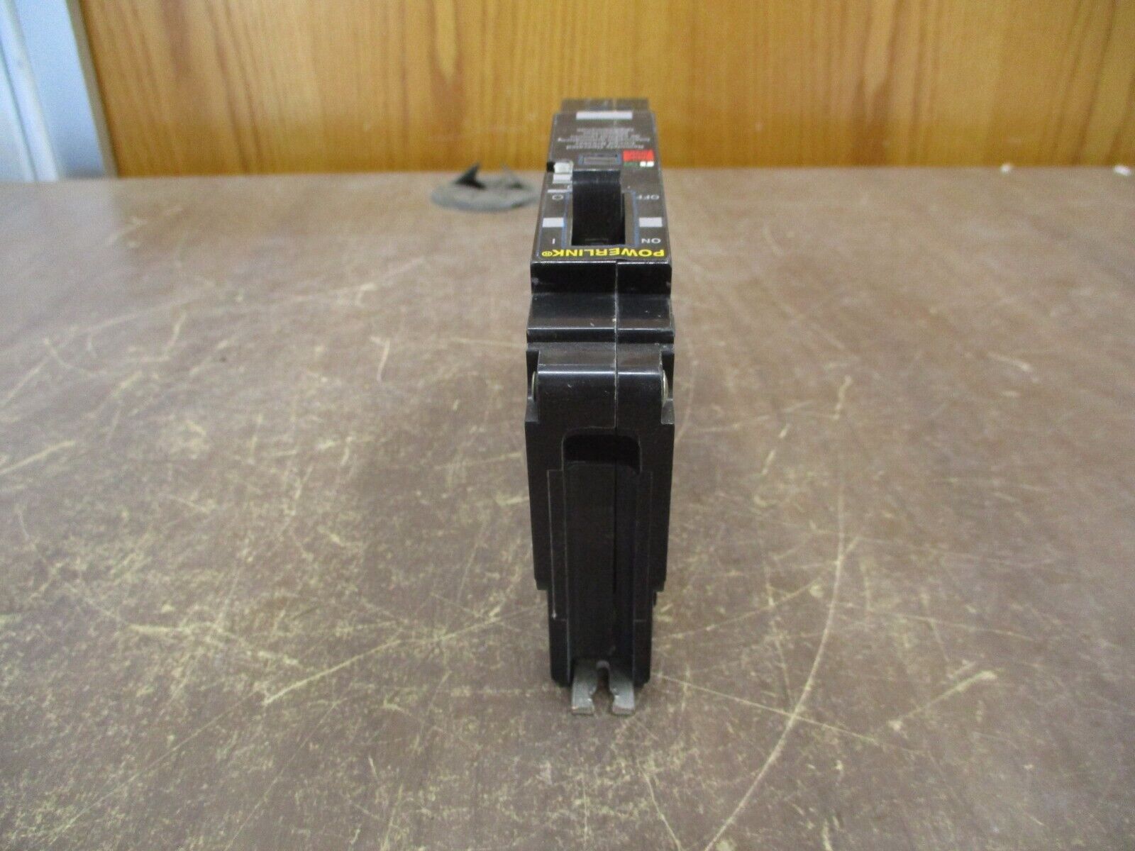 Square D Powerlink Circuit Breaker 20A 277V 1P *No Screw* Used