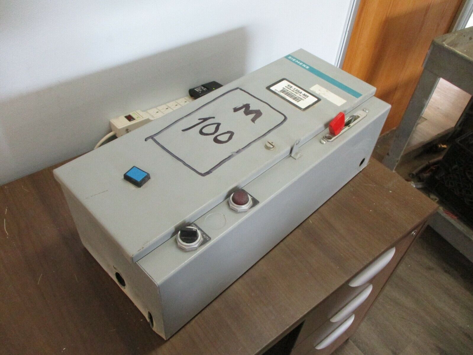 Siemens Fusible Combination 3TB44 120V Coil Trip: 2.5-4A Used