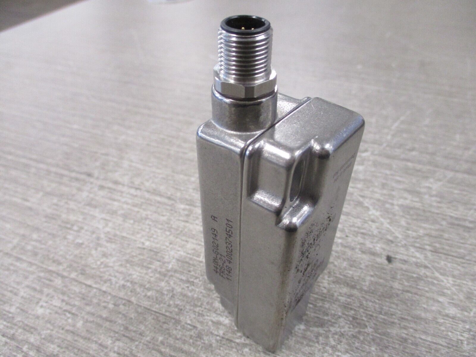 Allen-Bradley GuardMaster Ferrogard Safety Switch GD2 21 DC 24VDC w/Actuator Use