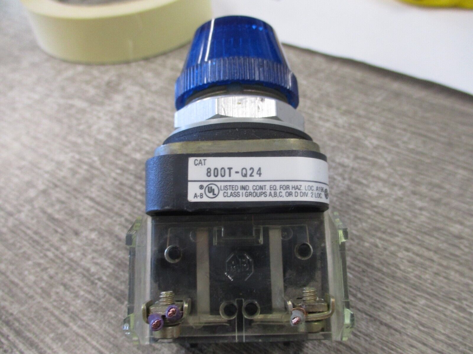 Allen-Bradley Pilot Light 800T-Q24 Ser. T Blue 24V AC/DC Type 4 , 13 Used