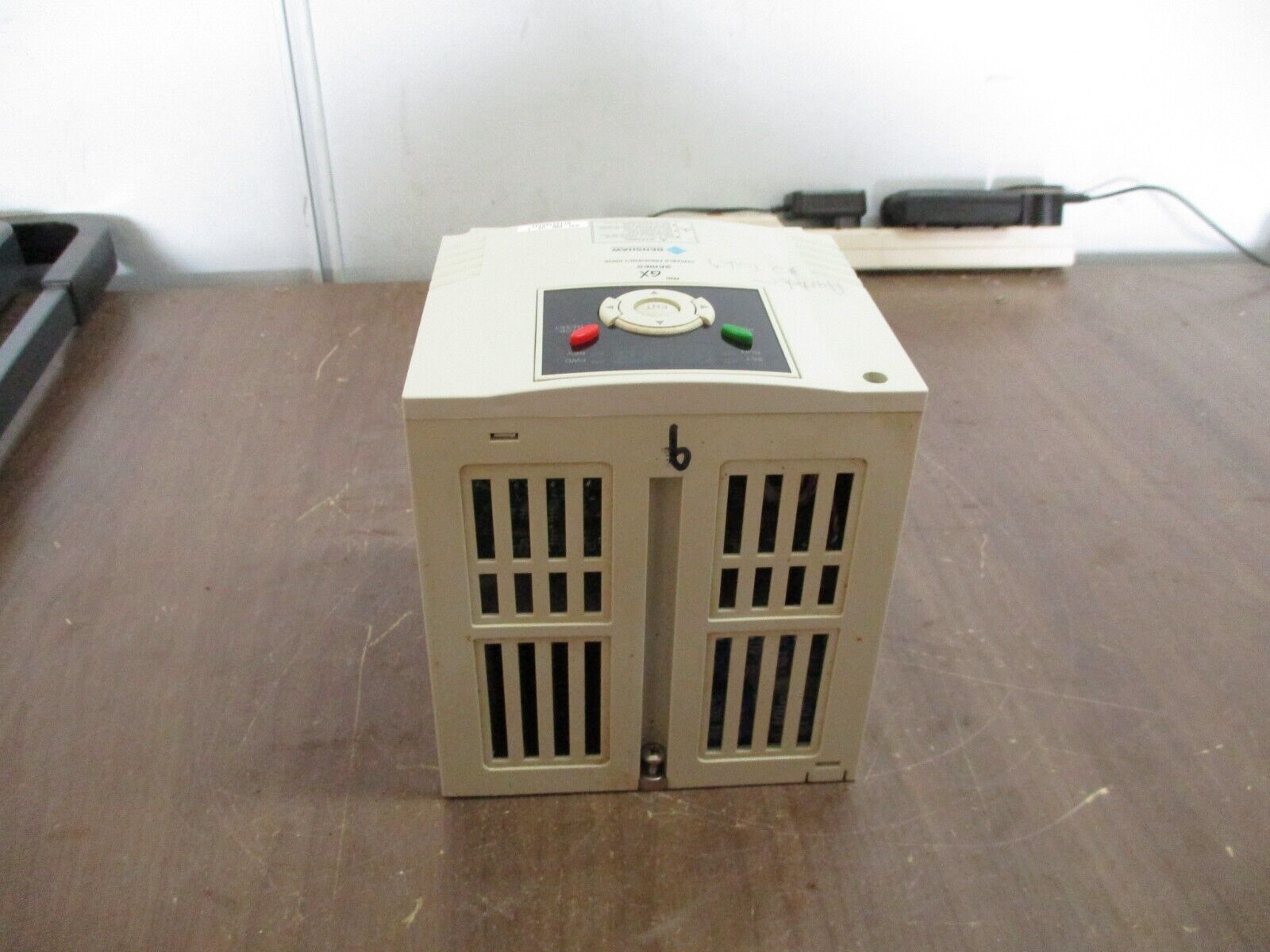 Benshaw RSi GX Series AC Drive RSi-005-GX-2 5HP 3Ph *Missing Cover Screw* Used
