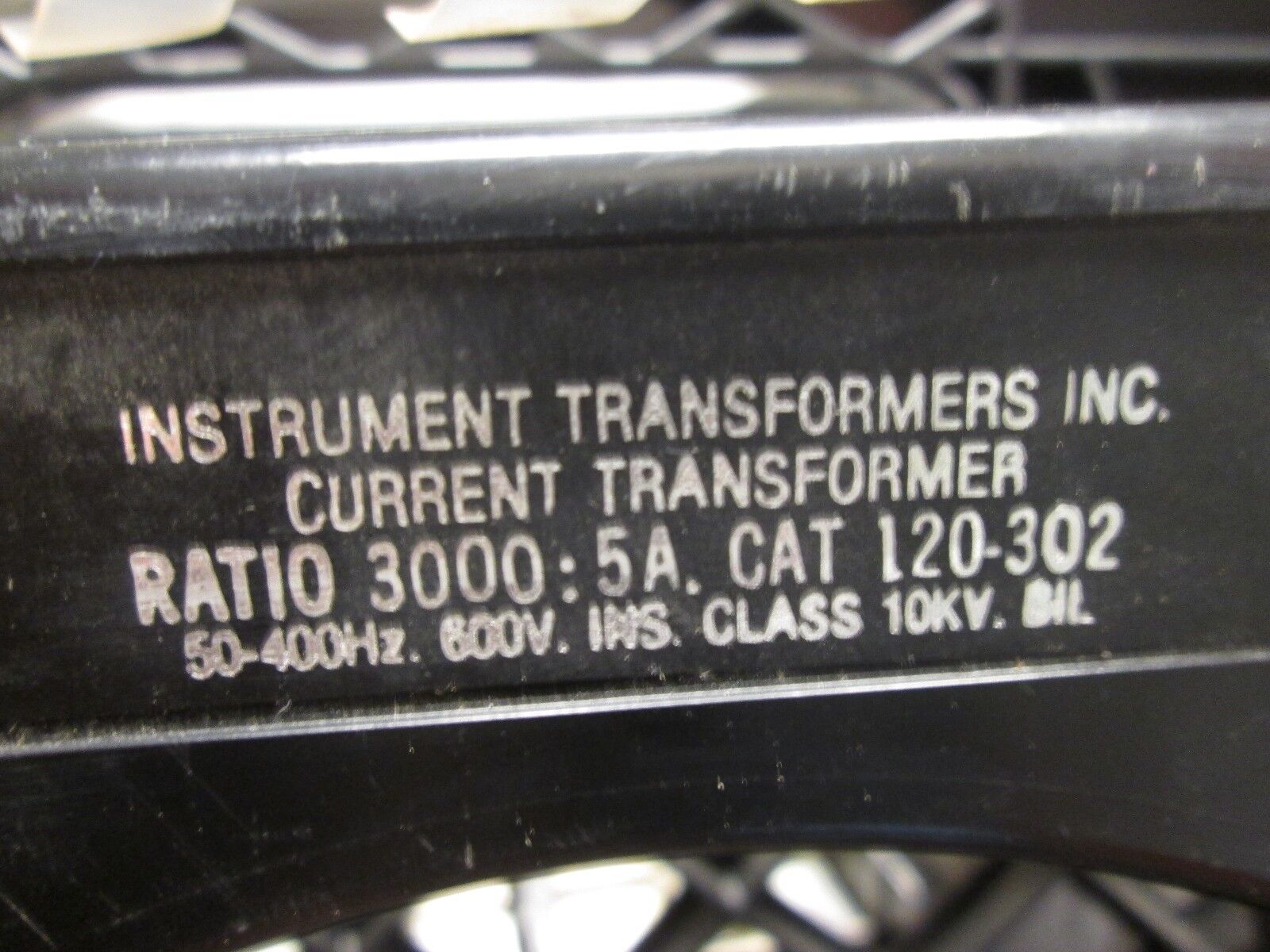 Instrument Transformers Current Transformers 120-302 Ratio 3000:5A 10KV BIL Used