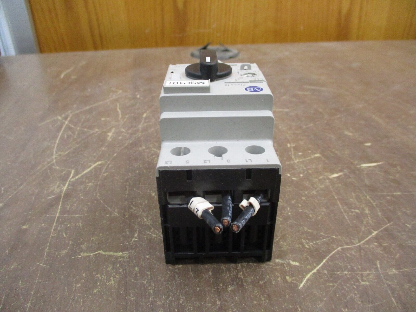 Allen-Bradley Manual Motor Protector 140M-C2E-B16 Ser. C Trip: 1.0-1.6A Used
