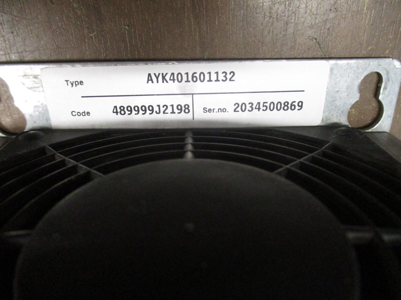 York AC Drive AYK401601132 15HP 3Ph w/ Keypad *Broken Cover & Keypad Mount* Used