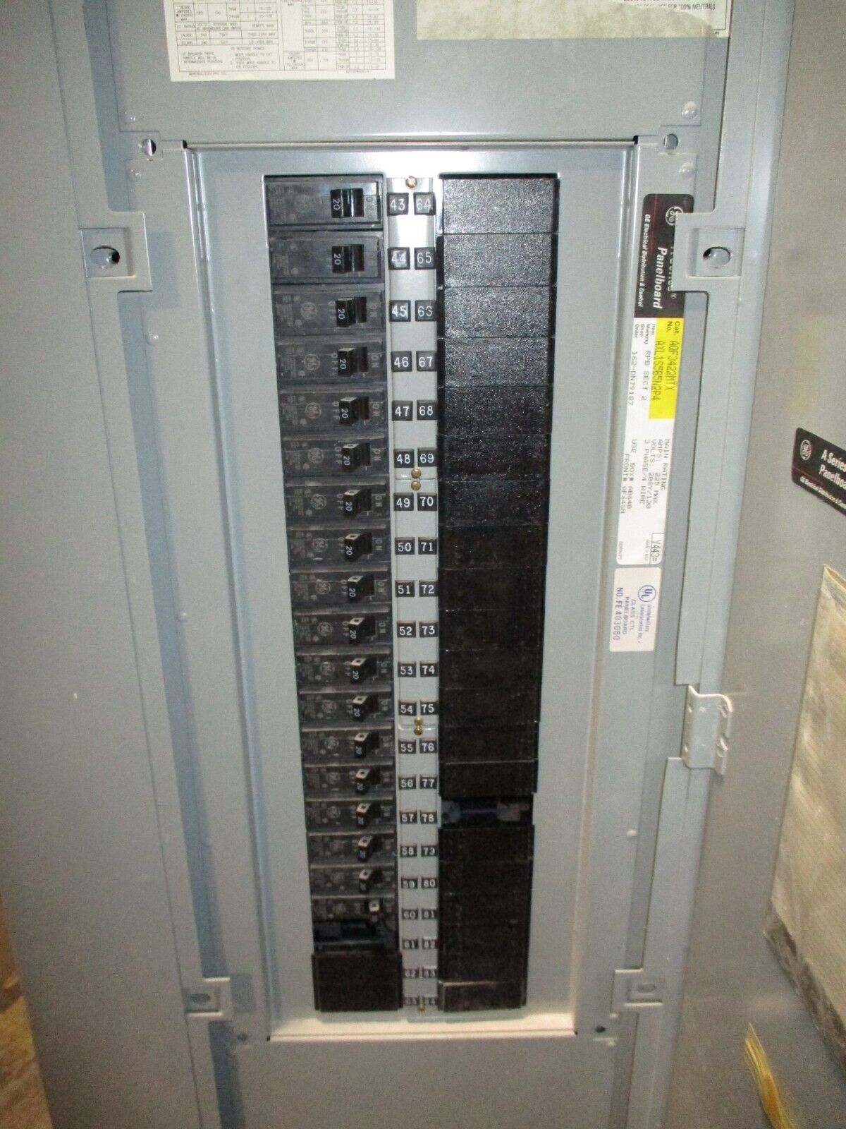 GE Main Lug Breaker Panel AQF3422MTX 225A Max 208/120V 3Ph 4W *No Lugs* Used