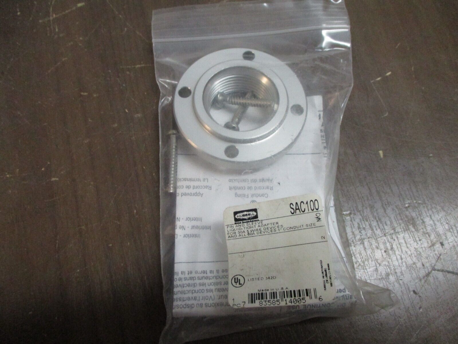 Hubbell Watertight Connector HBL460C9W 60A 250V 3P 4W New Surplus