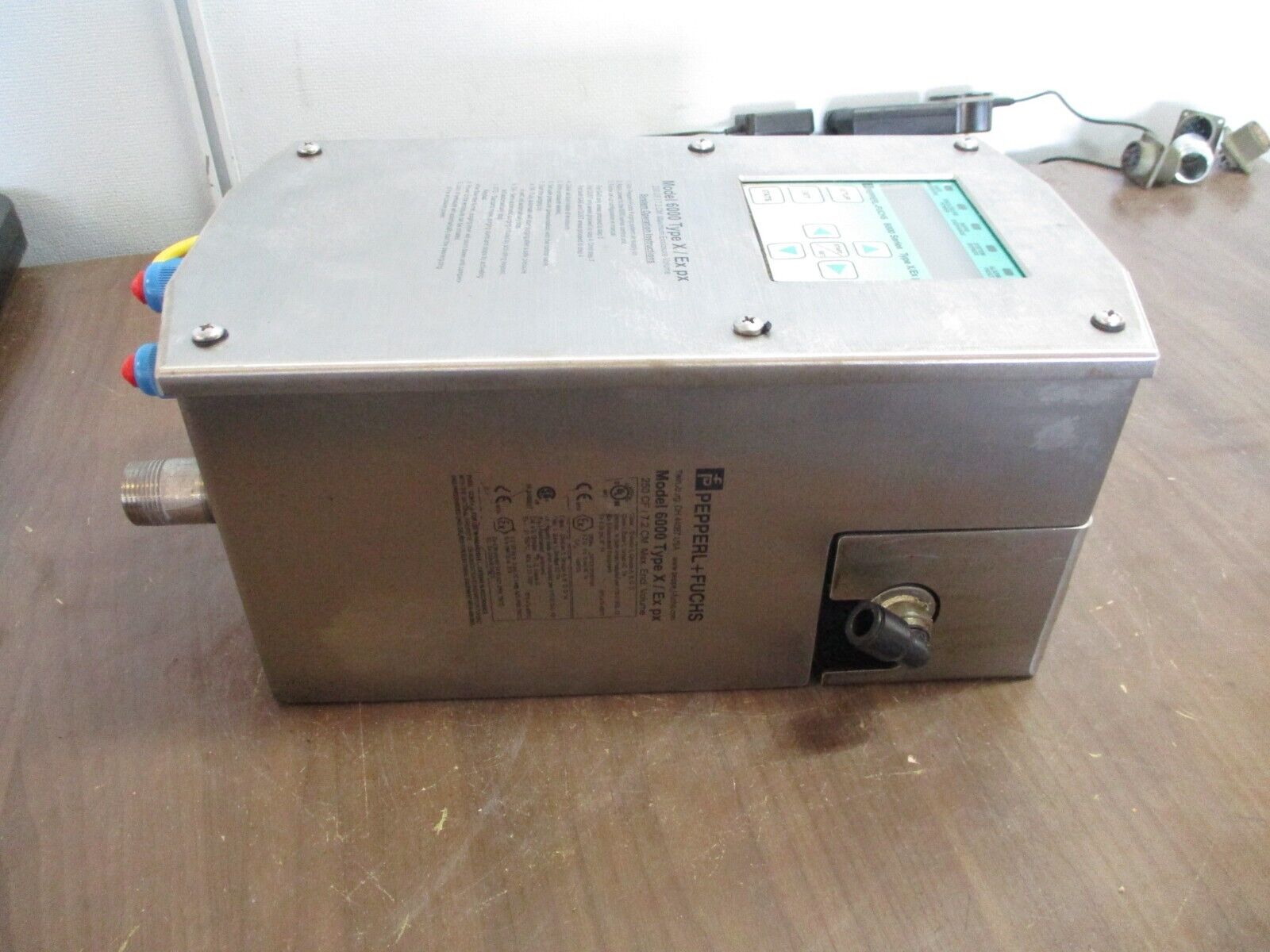 PepperL + Fuchs Purging System Control Unit Model 6000 Type X / Ex px Used
