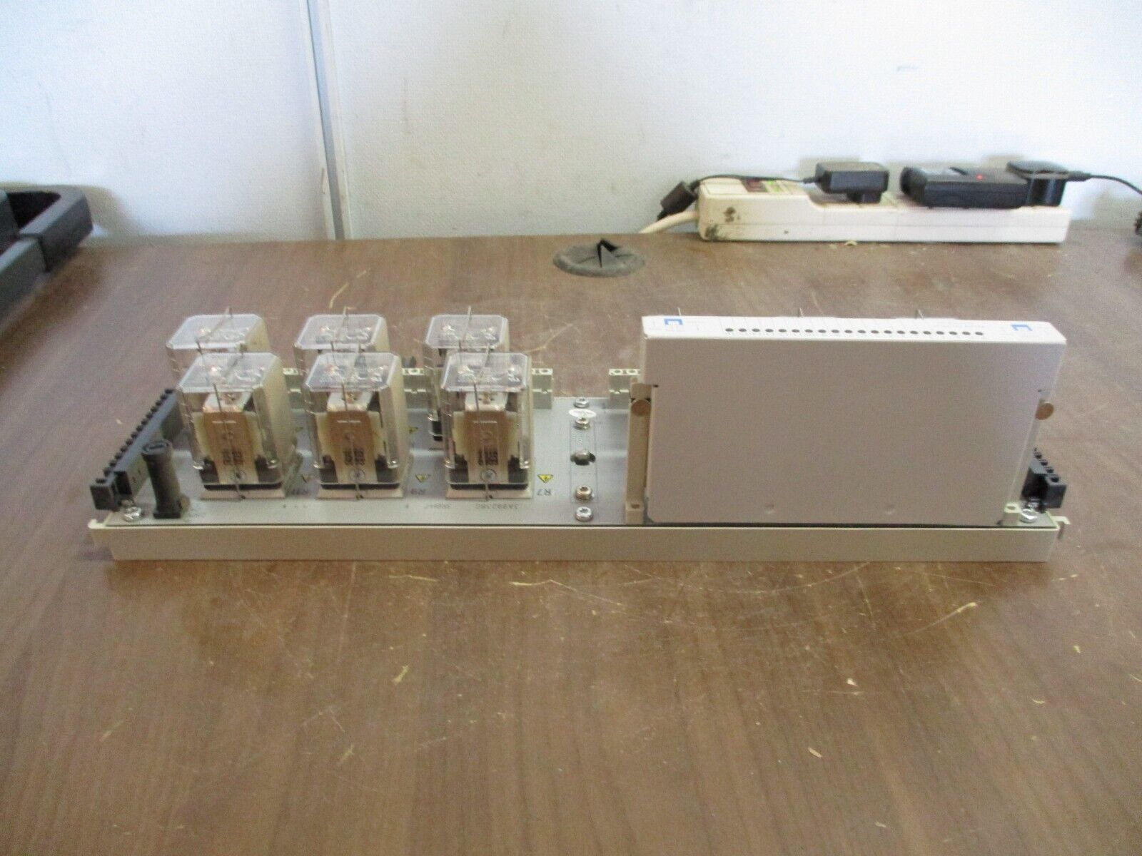 Tyco / Emerson Ovation Relay Module Assembly 5A26458G05 Rev. 09 Used