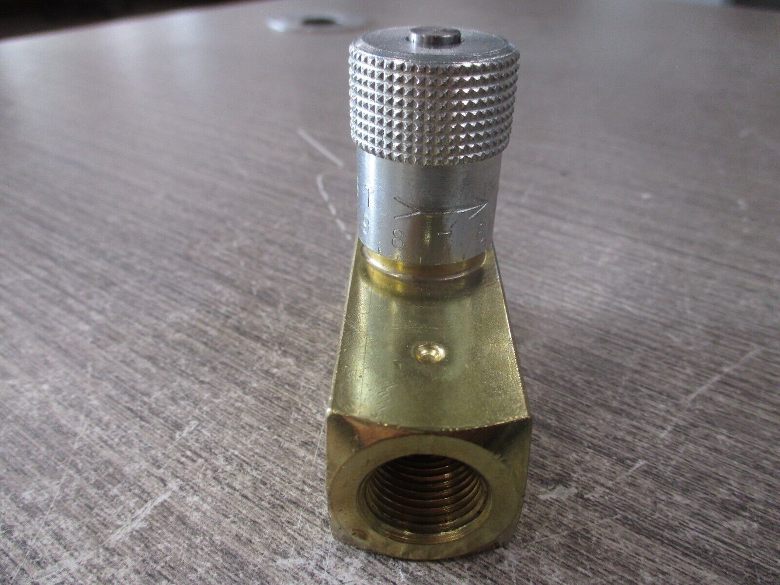 Parker Hydraulic Flow Control Valve F600B 200PSI Used