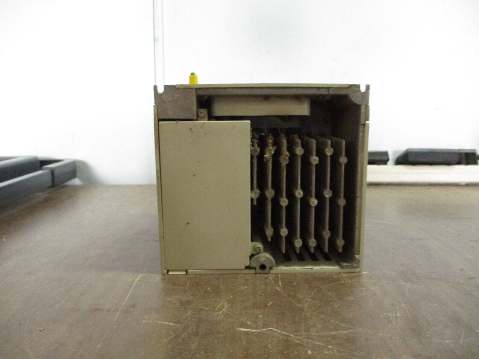 Benshaw RSi GX Series AC Drive RSi-005-GX-2 5HP 3Ph Used