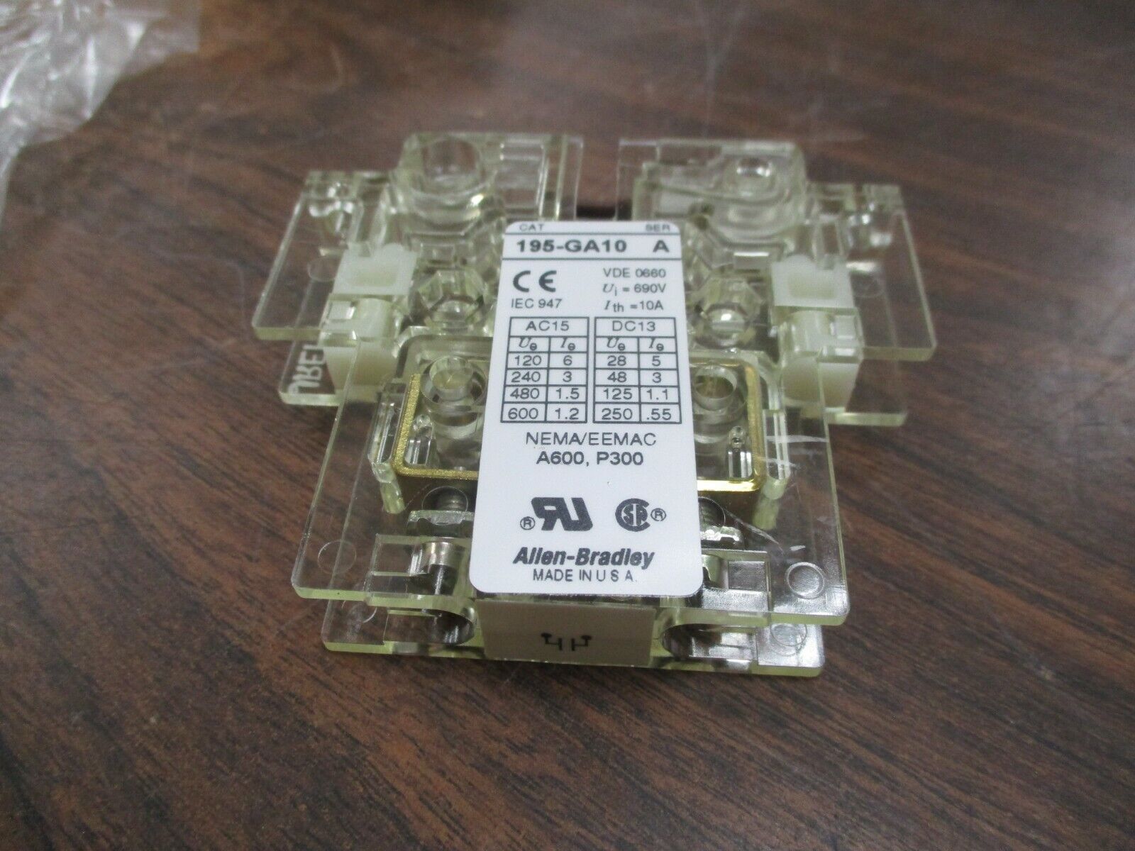Allen-Bradley Aux Contact 195-GA10 Ser. A New Surplus