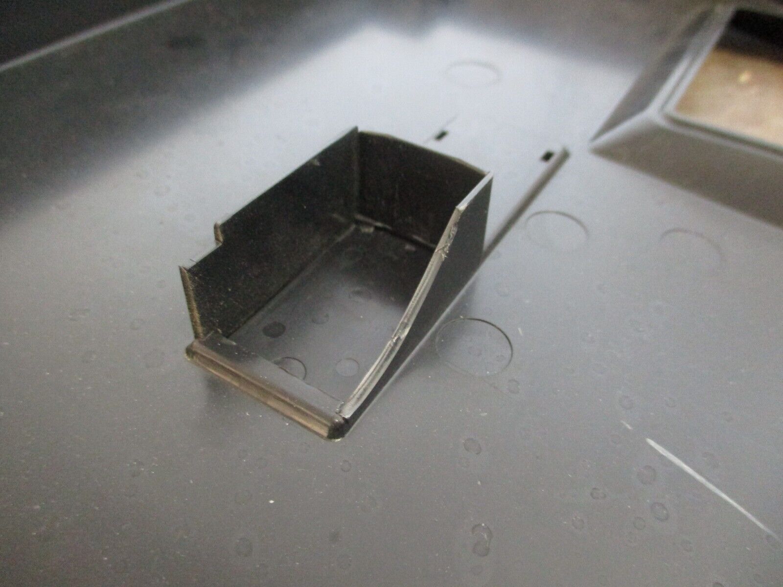Allen-Bradley PowerFlex 400 Cover Size: 15.5" x 9.75" *Broken Piece* Used