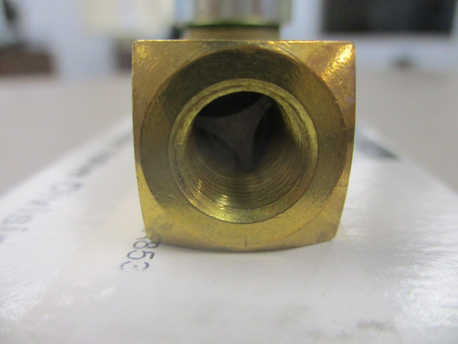 Parker Flow Control Valve 1A853 New Surplus
