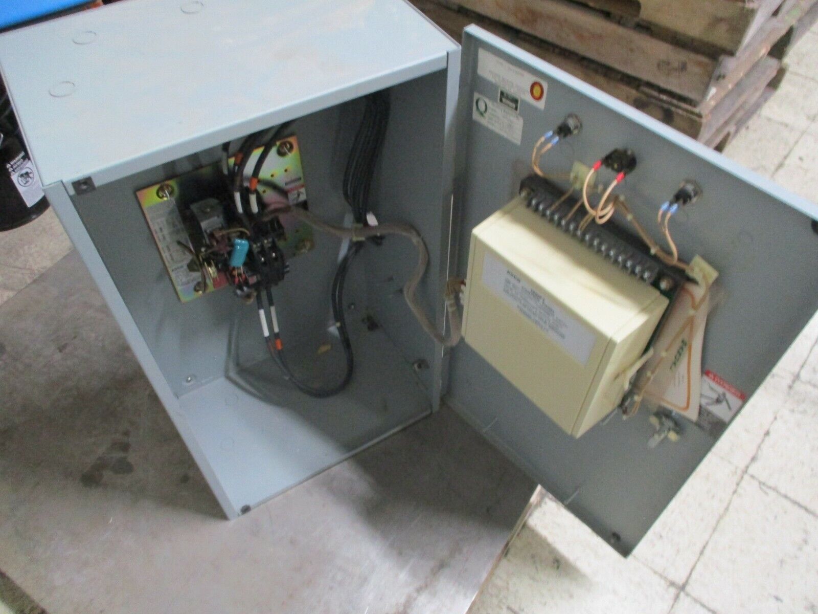 ASCO Automatic Transfer Switch B940210096C 100A 480V 60Hz Used