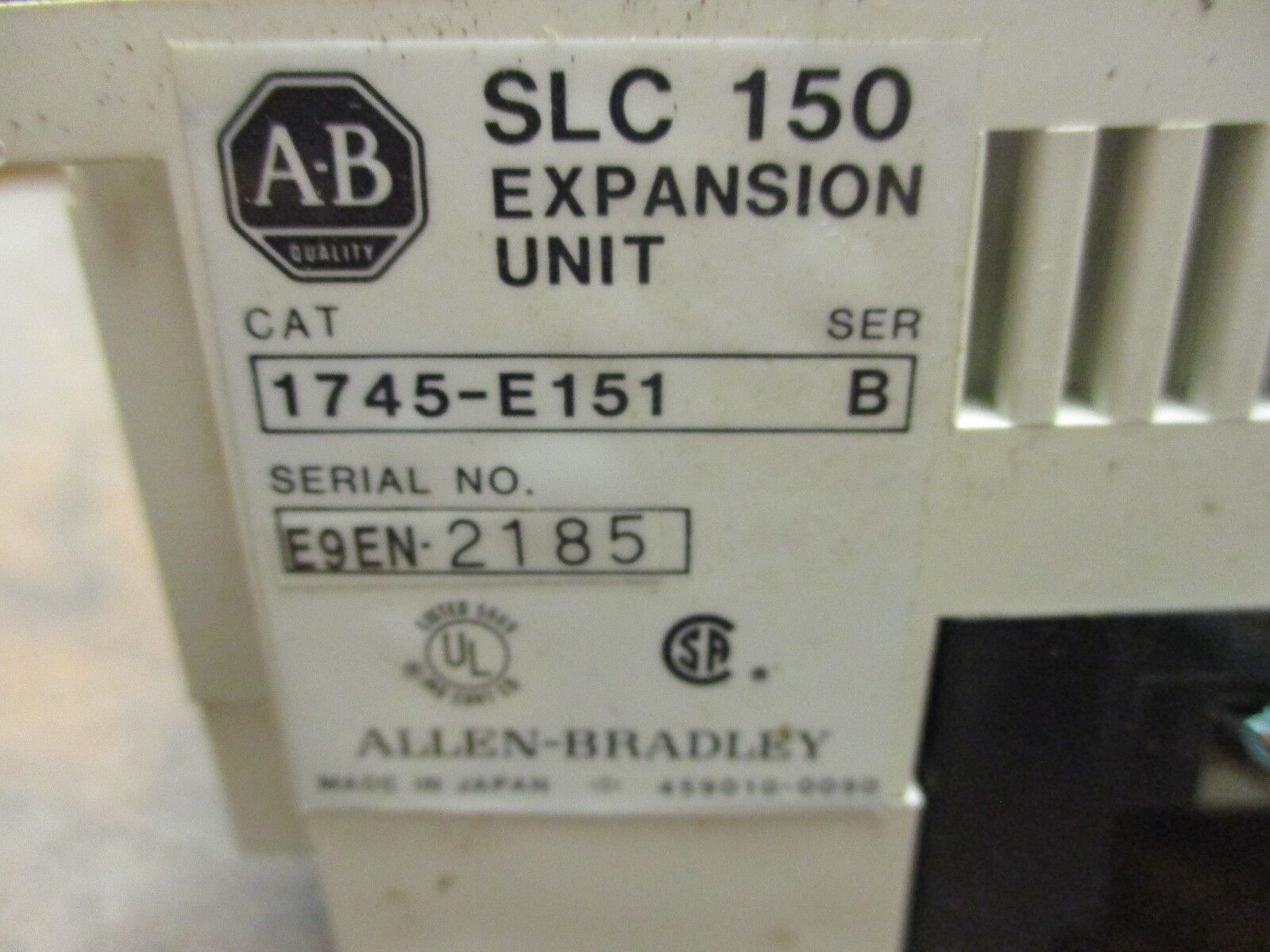 Allen-Bradley SLC 150 Expansion Unit 1745-E151 Ser B Broken Mounting Foot* Used