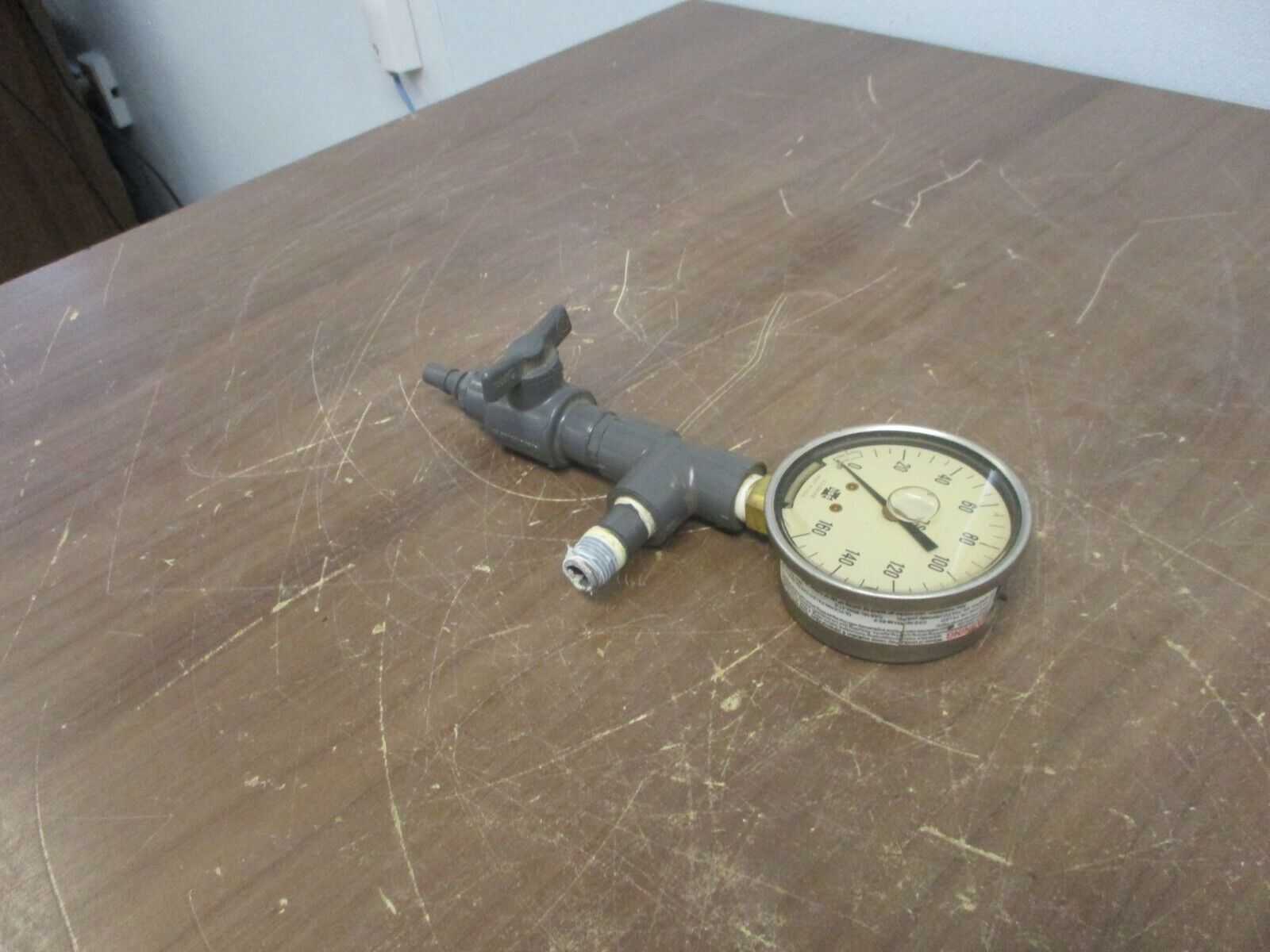 USG Pressure Gauge Range: 0-160PSI Used