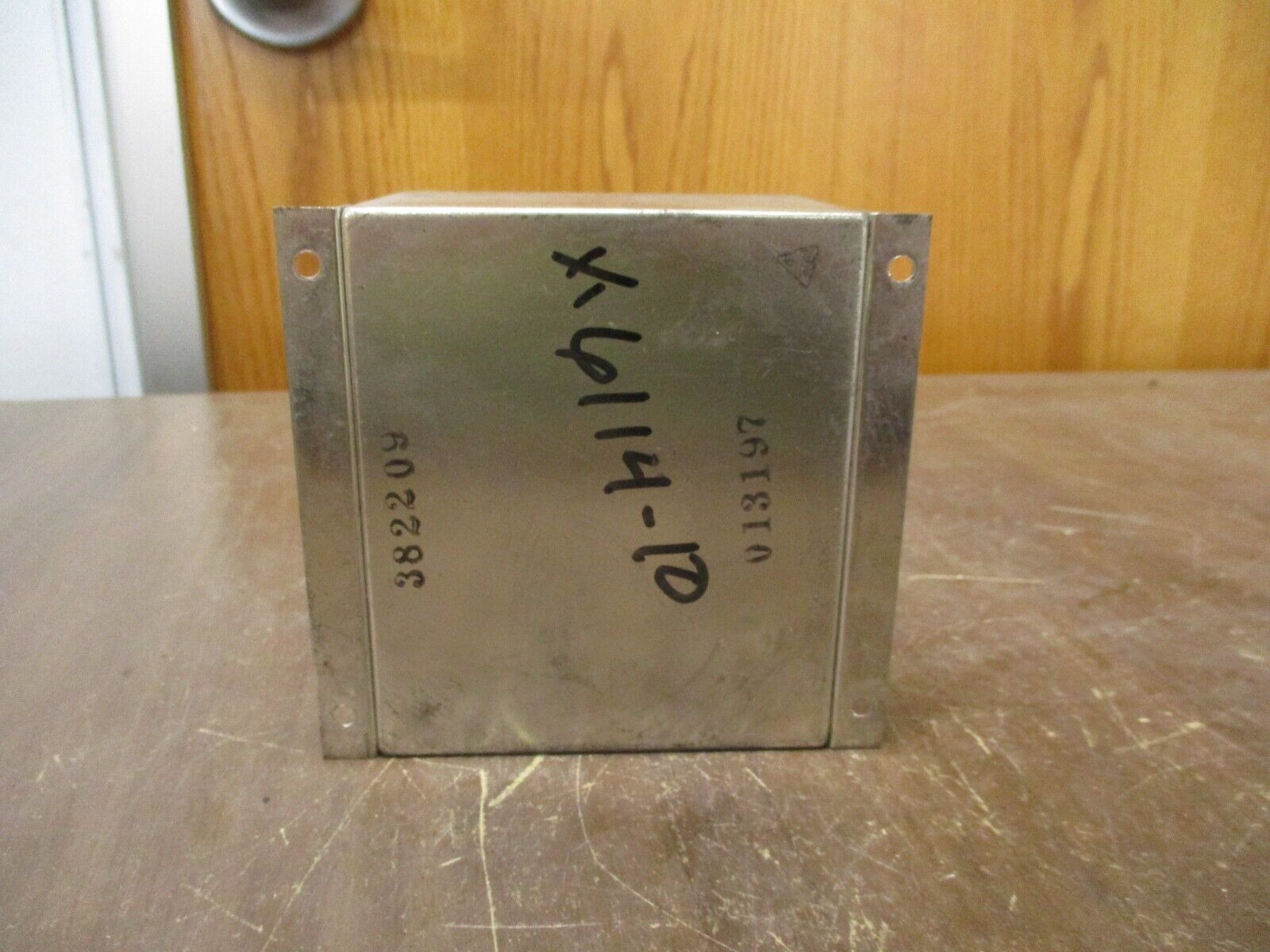 Wilmar Underfrequency Relay WUF-12-5060 120V Range: 50-60Hz Used