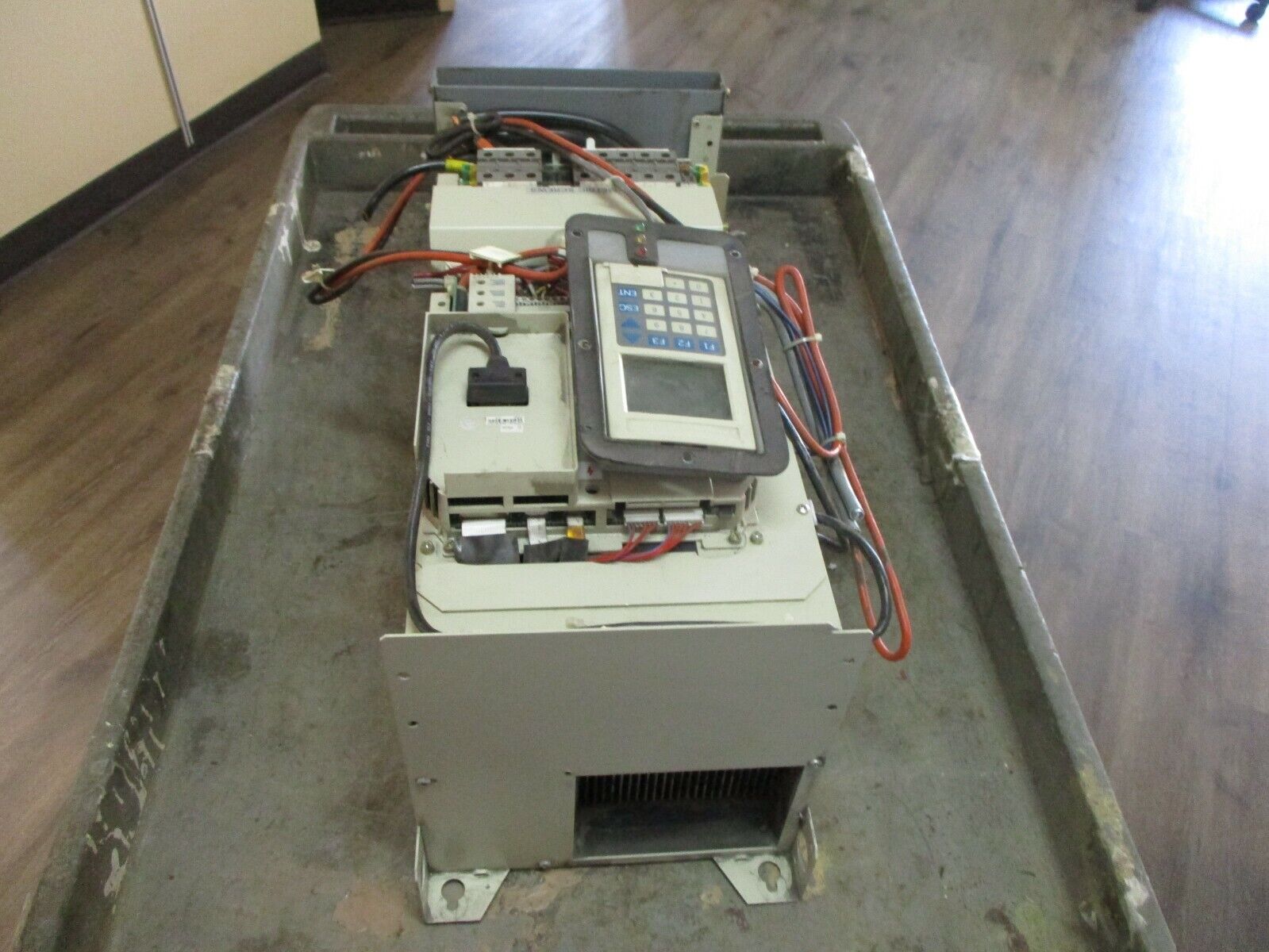 Square D AC Drive ATV66D46N4 40HP 3Ph *No Cover* w/ Keypad Used