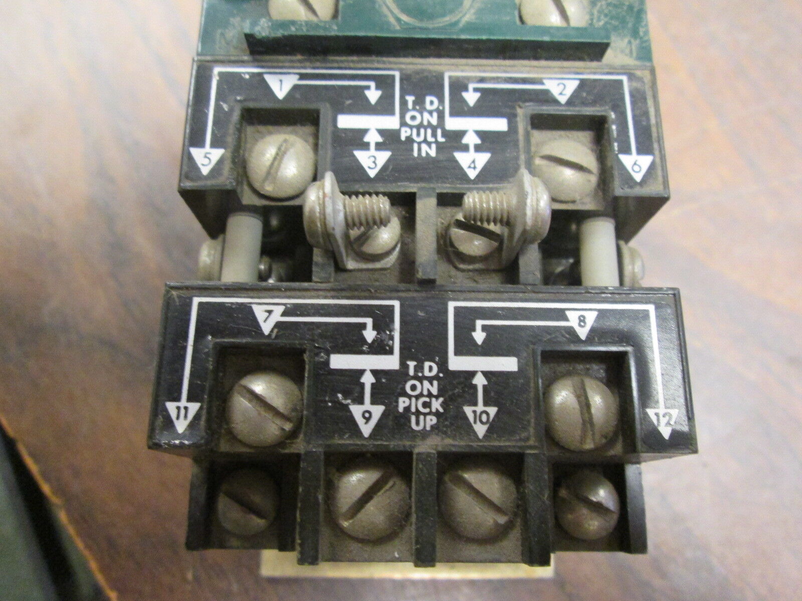 Agastat Time Delay Relay 2414AEK 120V Coil Range: 10-200sec w/ Base Used