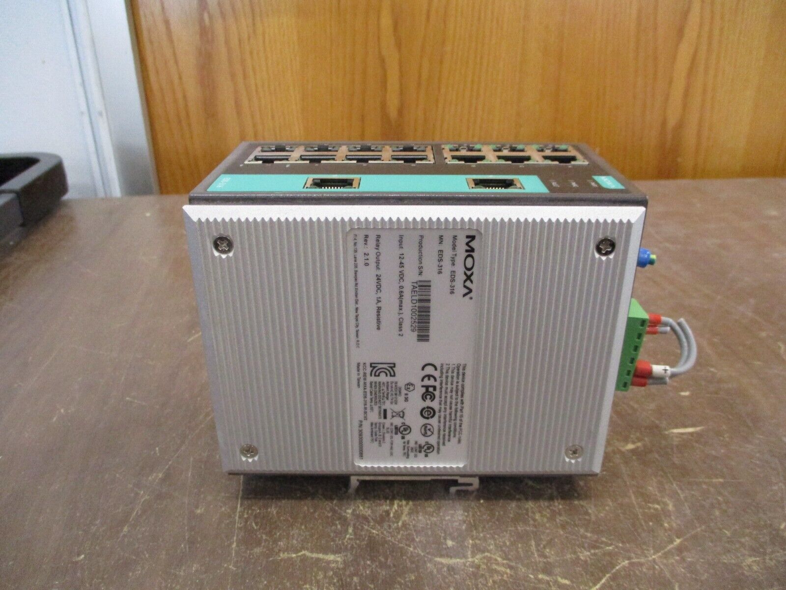 Moxa Industrial Ethernet Switch EDS-316 Rev. 2.1.0 16-Port Used