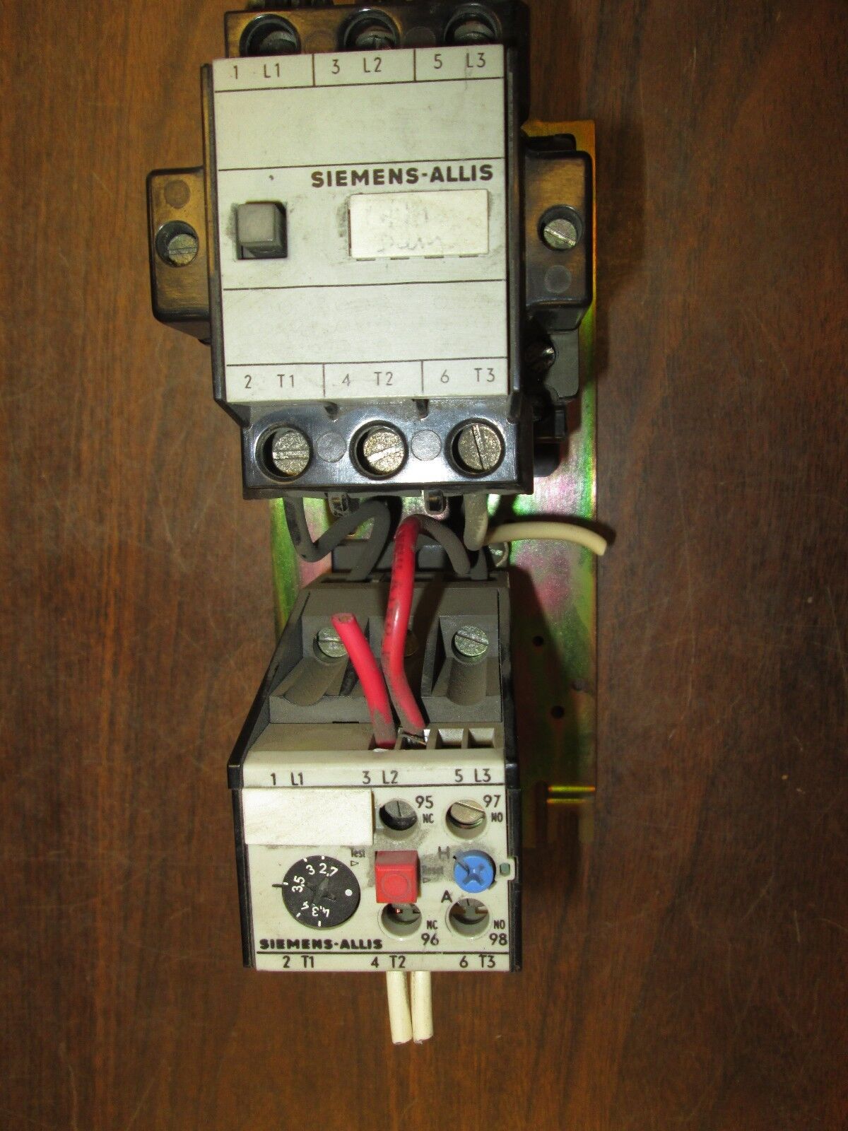 Siemens Contactor CXLAO*3 OLR 0430 120V Coil 9A 600V Used