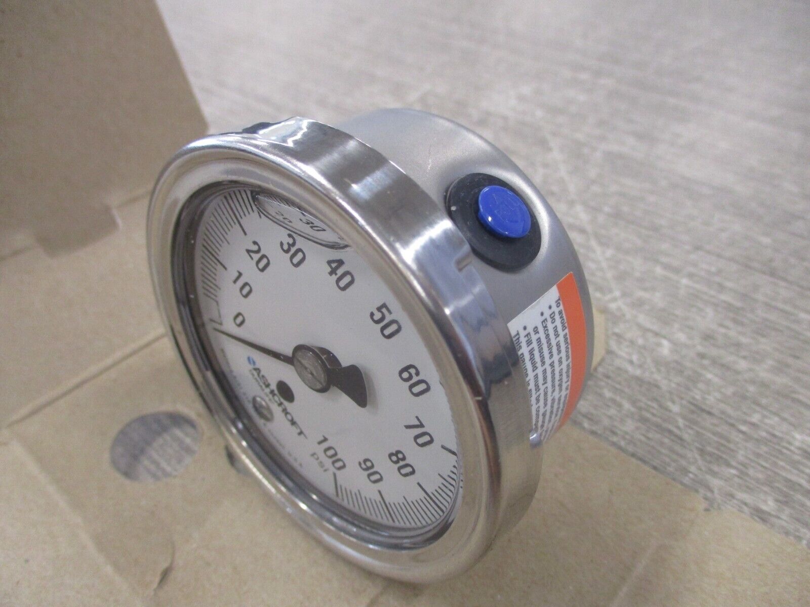 Ashcroft Industrial Duralife Pressure Gauge 25-1009-SW-02B-100H New Surplus