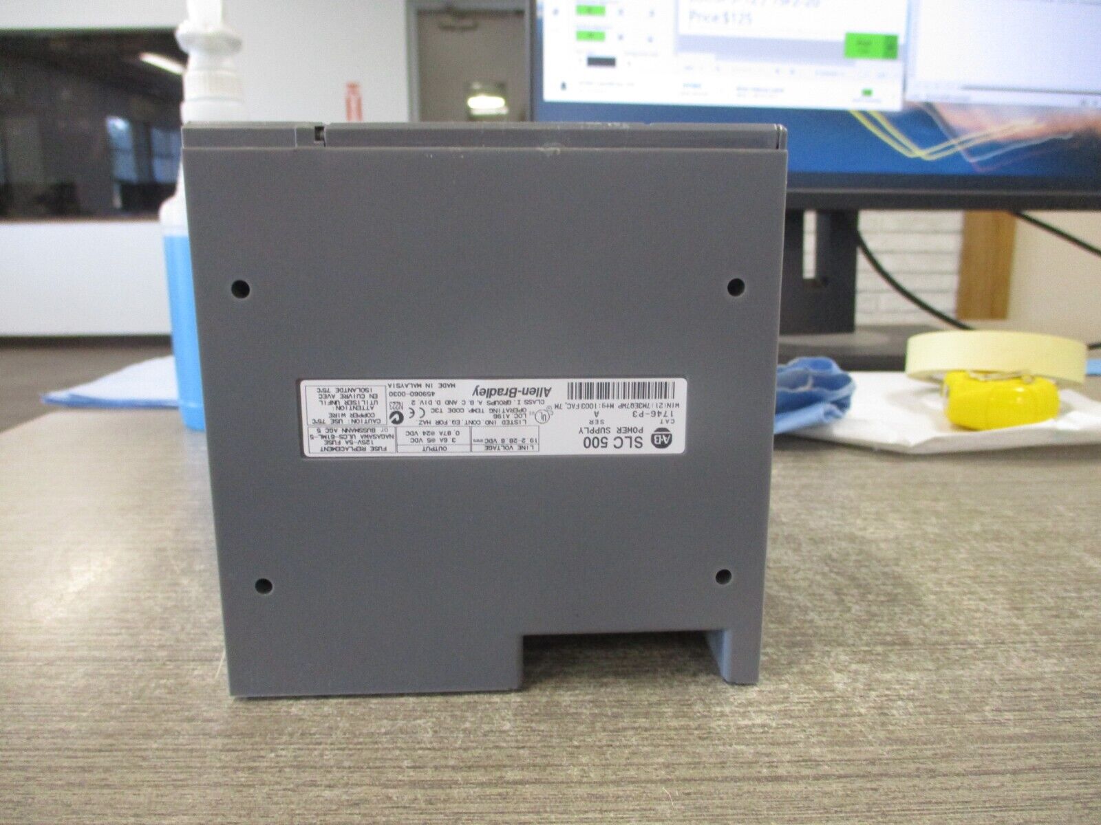 Allen-Bradley SLC 500 PLC Rack W/Power Supply 1746-A4/1746-P3 4-Slot Used