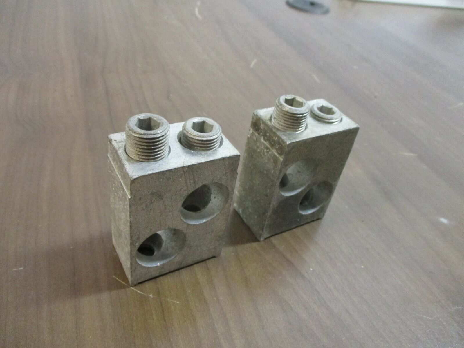 ITE Circuit Breaker Lug TA2J6500 *Lot of 2* Used