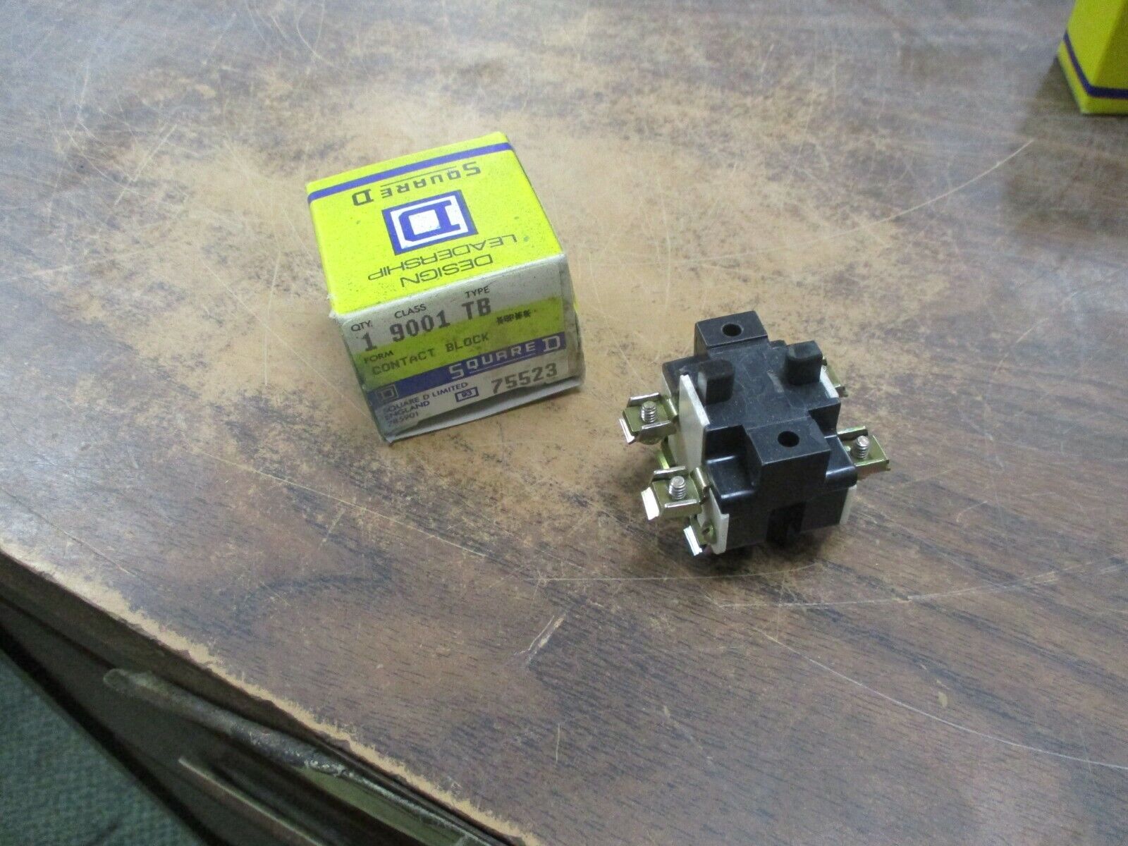 Square D Aux Contact Block 9001 TB *Missing (2) Screws* New Surplus