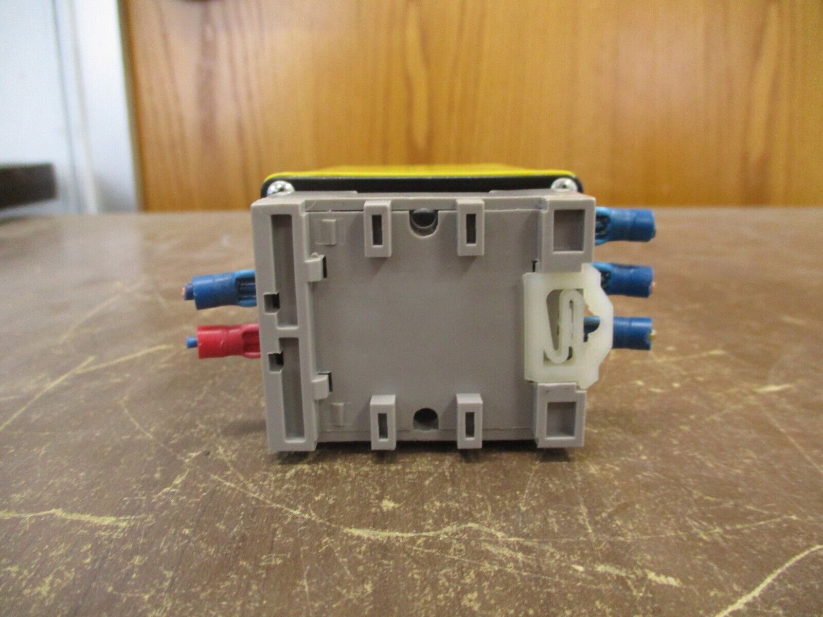 Time Mark 3-Phase Monitor A257B 380-480VAC 60Hz w/ Base *Cracked Corner* Used