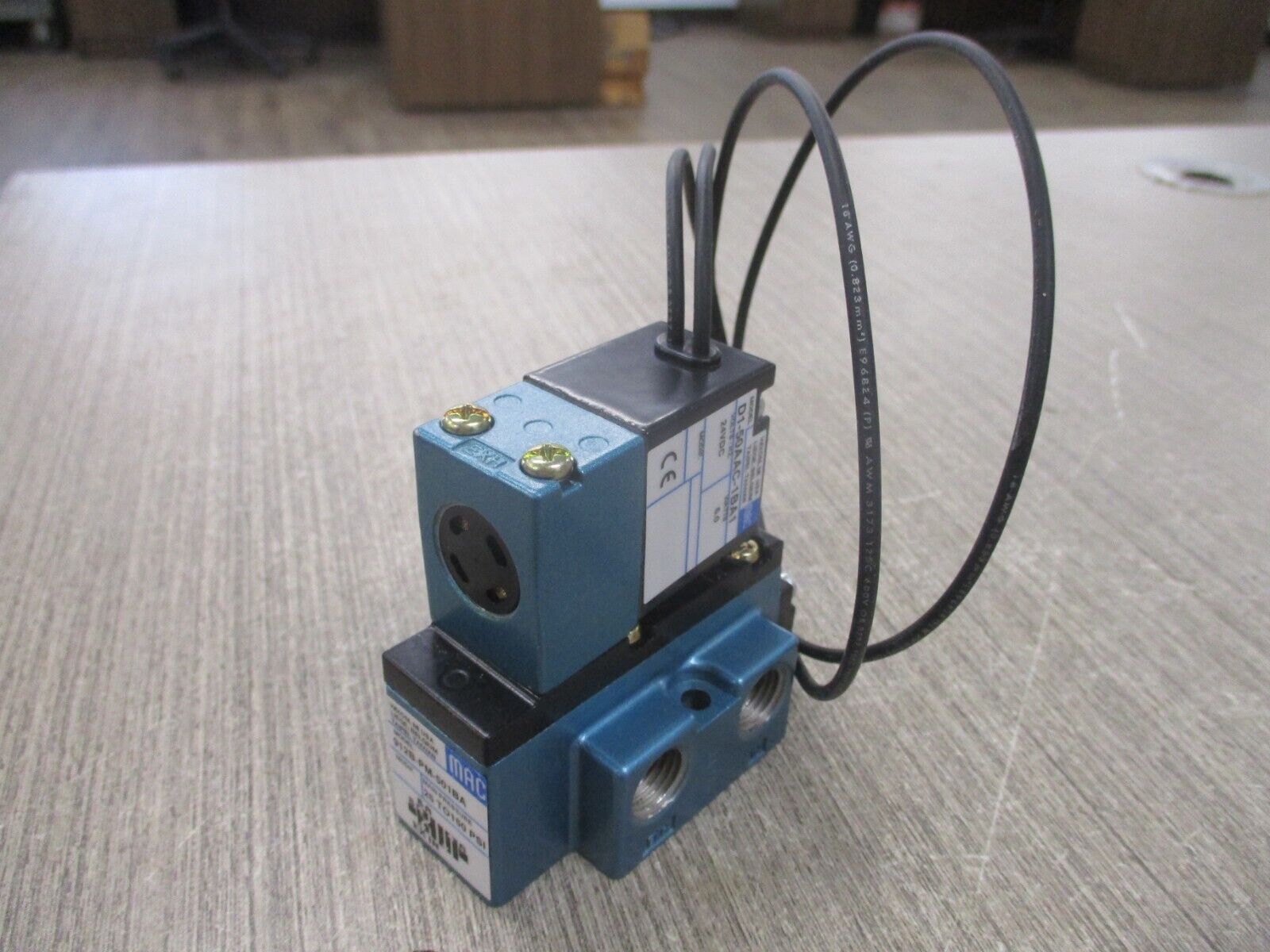 MAC Solenoid Valve 912B-PM-501BA 25-150PSI Used