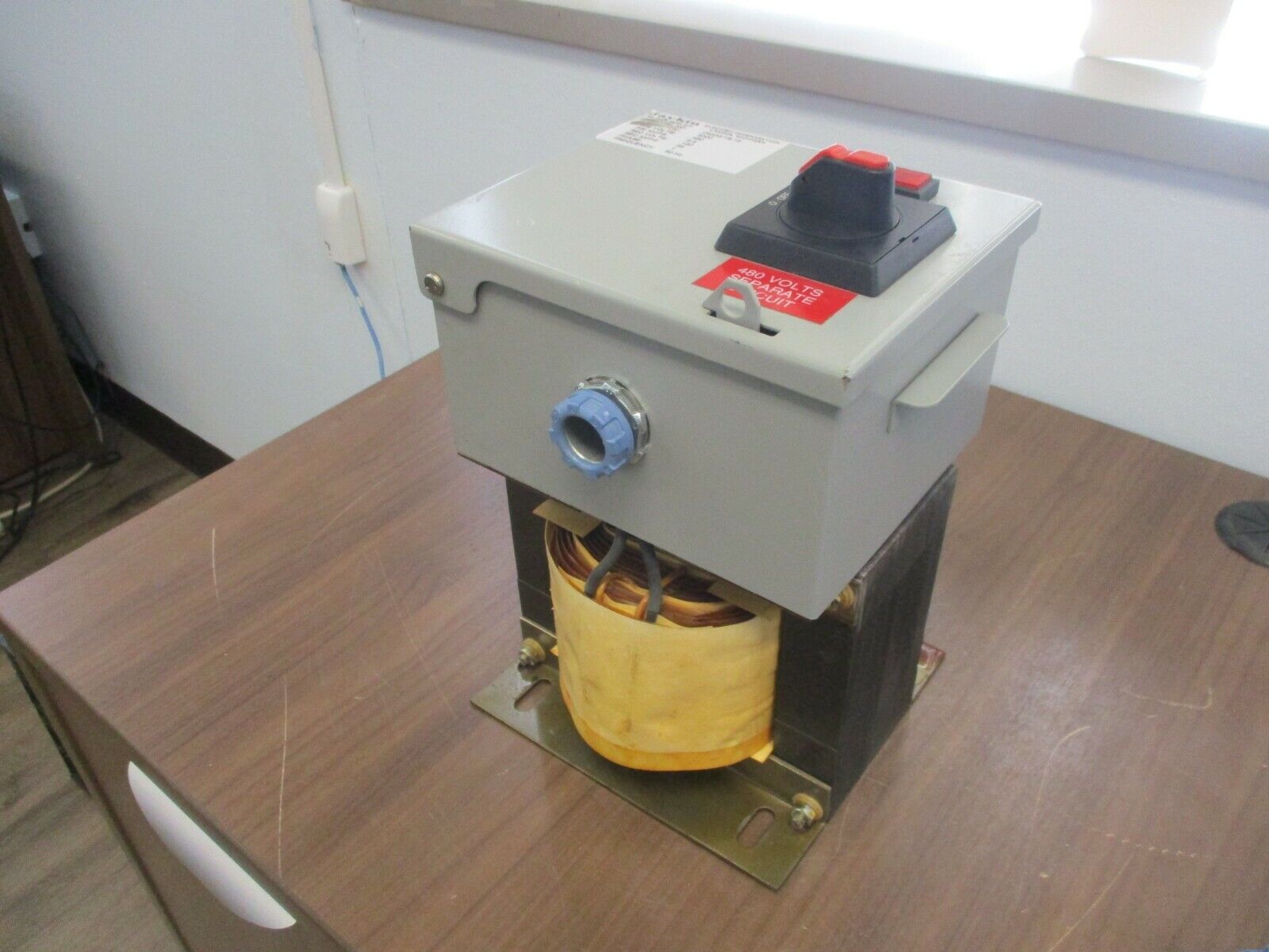 Daykin Transformer Disconnect OMDGTB-15 3kVA 1Ph 60Hz Used