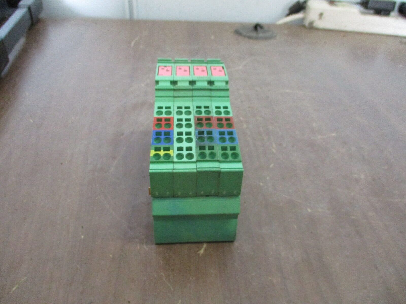 Phoenix Contact IBIL24DO8 Interbus Coupler 2726269 HW: 01 *Broken Latch Clip*