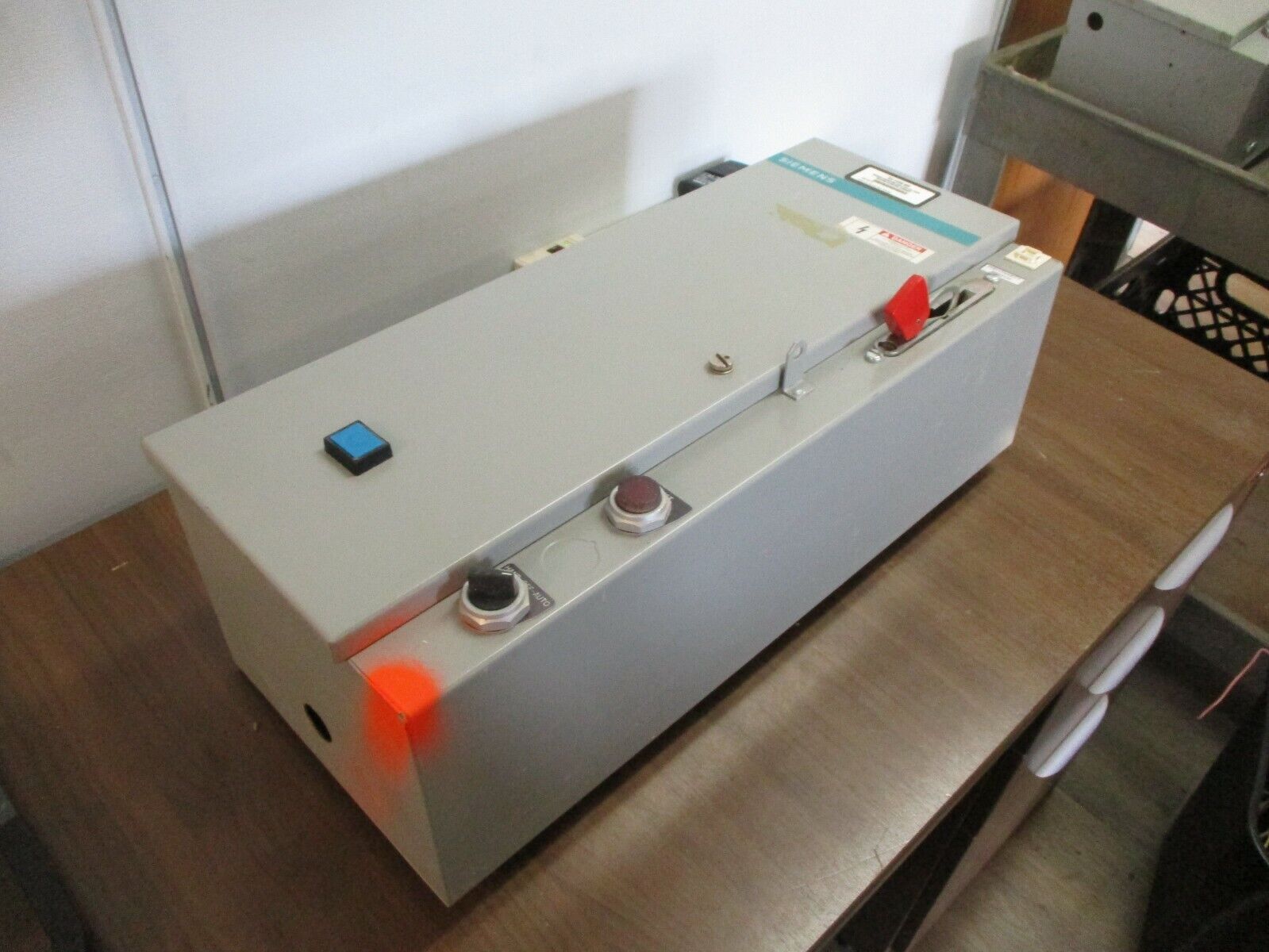 Siemens Fusible Combination 3TB44 120V Coil Trip: 1.25-2A Used