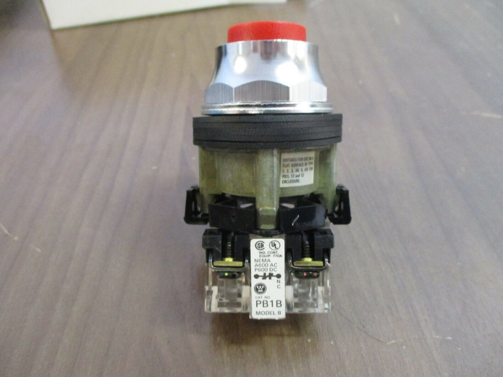 Westinghouse Oil-Tite Extended Push Button PB1ABRB1 Red Cap New Surplus