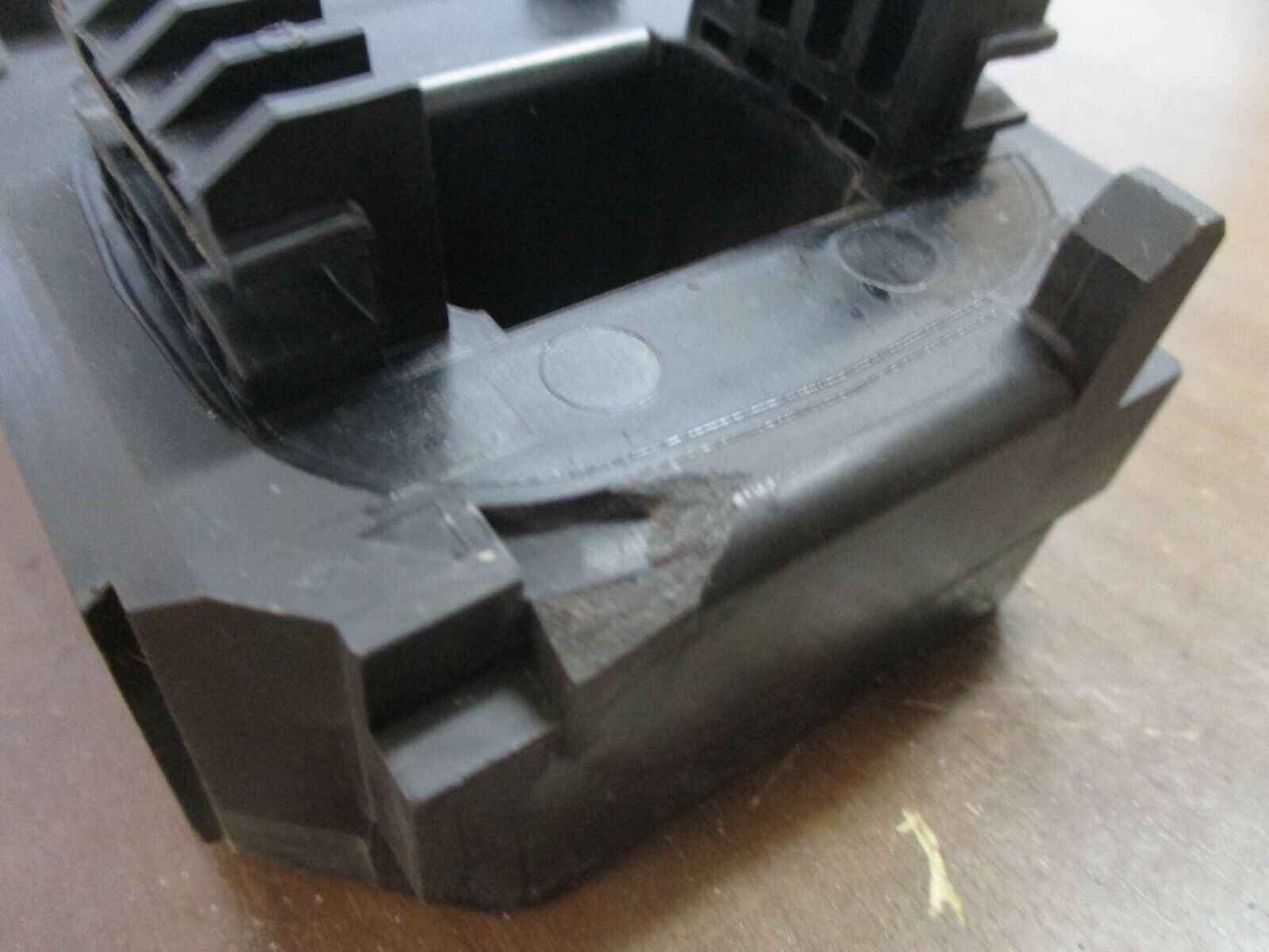Telemecanique Magnetic Coil LX1 FJ 415 415/480V 50/60Hz *Broken Corner* Used
